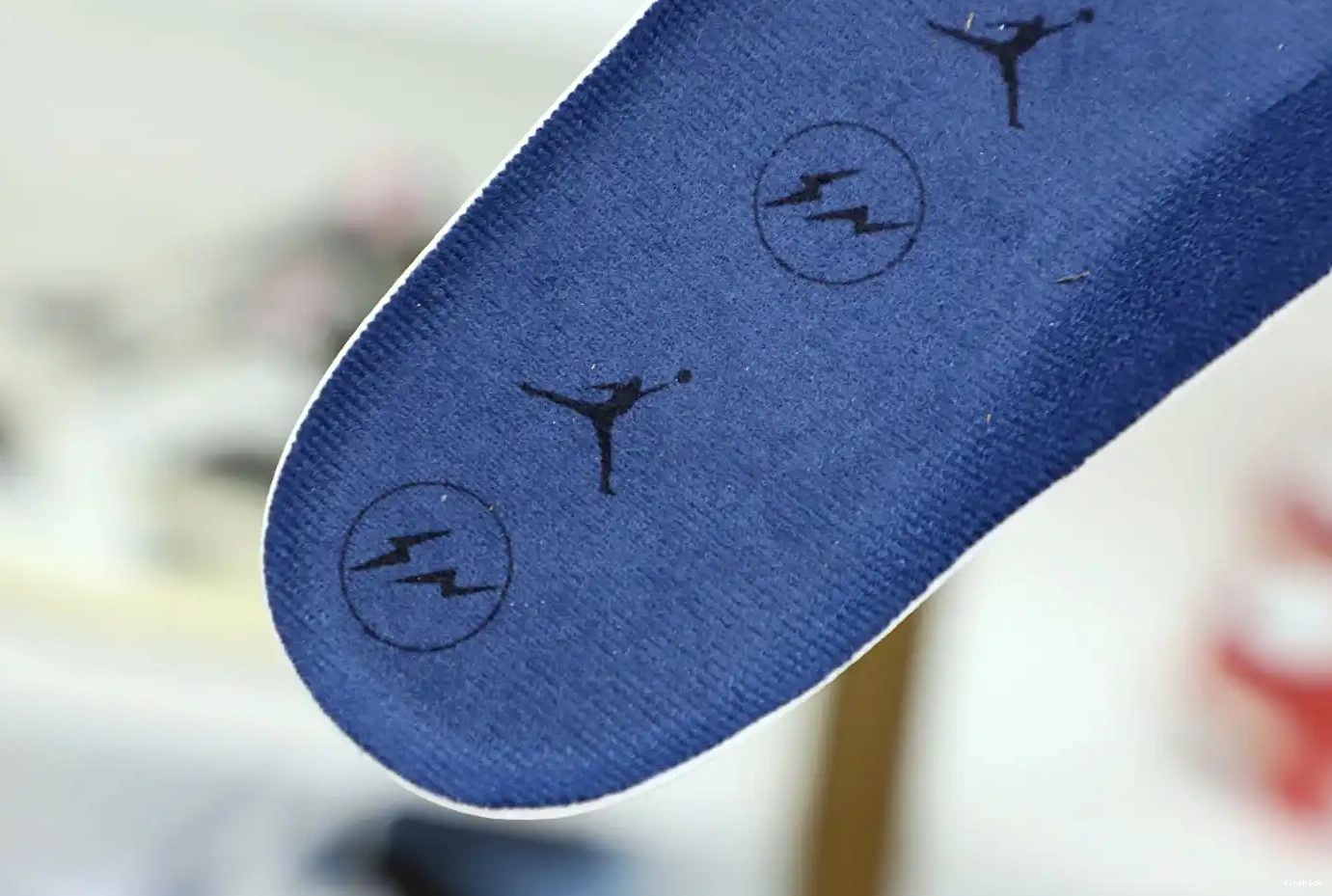 X 3 SP AIR FRAGMENT 'WHITE' DESIGN RETRO JORDAN 0502